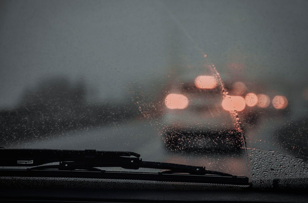Jelang Musim Hujan, Ini 3 Ciri Wiper Anda Sudah Harus Diganti!