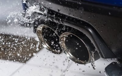 Tak Perlu Panik Knalpot Kemasukan Air Banjir
