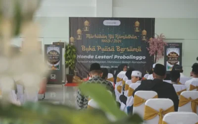 Tebar Kebahagiaan, Honda Lestari Probolinggo Gelar Buka Puasa Bersama Anak Yatim
