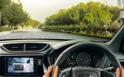 Penyebab dan Solusi Praktis Mengatasi Kaca Mobil Berjamur