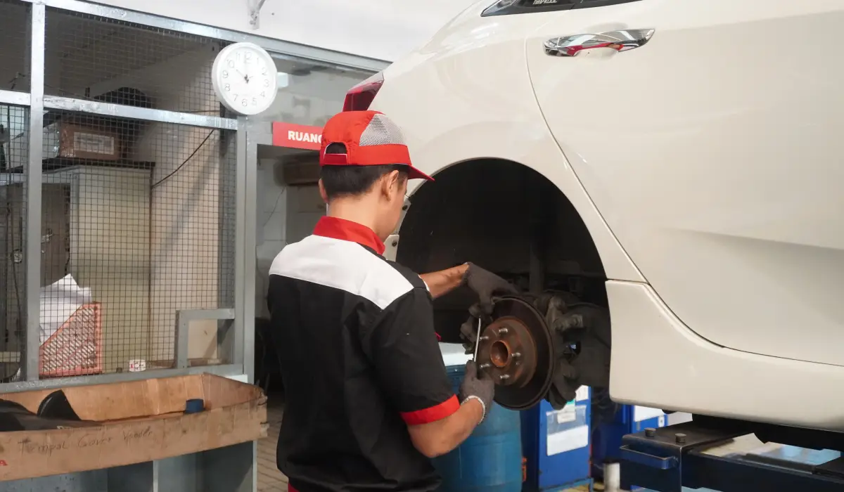 Kapan Harus Service Rem Mobil? Ini Keuntungan Servis Rem di Bengkel Resmi Honda Bintang Madiun!