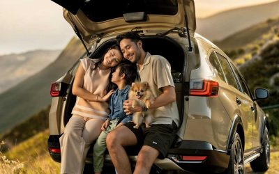 Liburan Seru Tanpa Pusing: Mobil Bensin vs. Mobil Listrik, Siapa Juaranya Bikin Kantongmu Lebih Cuan?