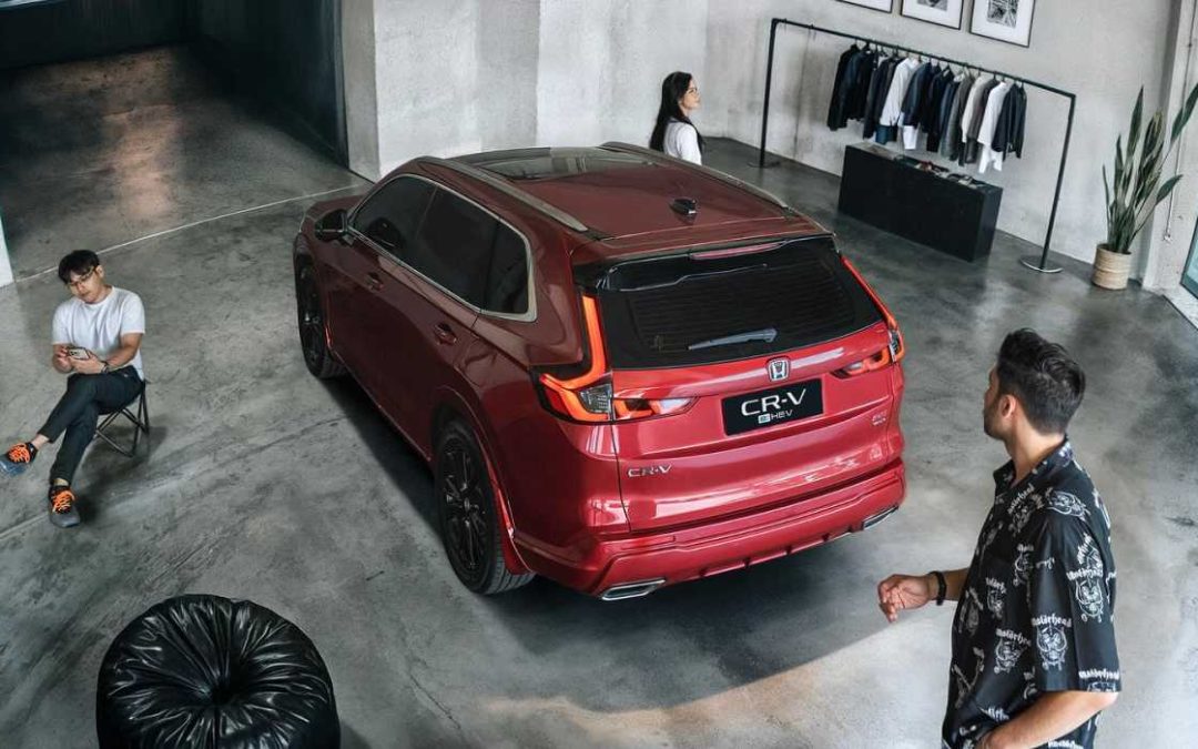 Jangan Panik! Sunroof Honda Bocor Saat Hujan? Pahami Penyebab & Dapatkan Solusi Terbaik di Honda Bintang Madiun!