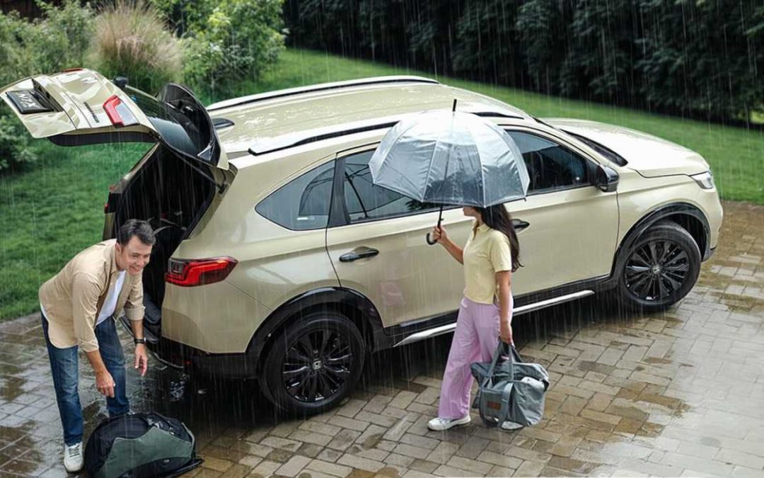 Mobil Mogok Pas Terjang Banjir? Jangan Panik, Lakukan Langkah Darurat Ini Agar Mesin Tetap Aman!