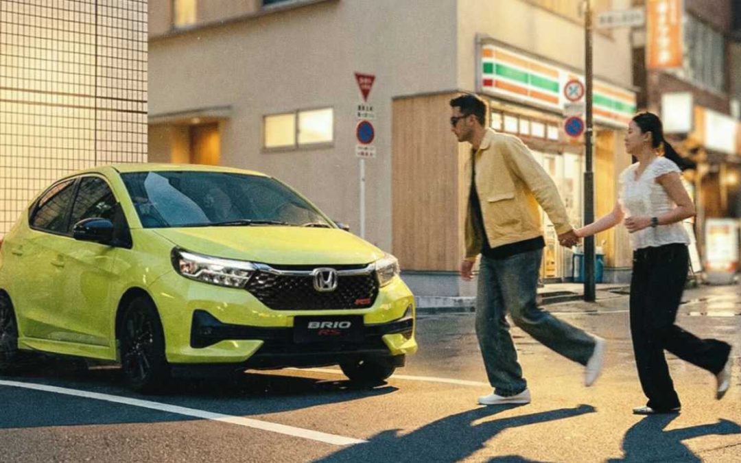 Honda Brio vs New Honda WR-V: Pilih Si Lincah yang Irit atau Small SUV yang Bikin Kamu Makin Pede?