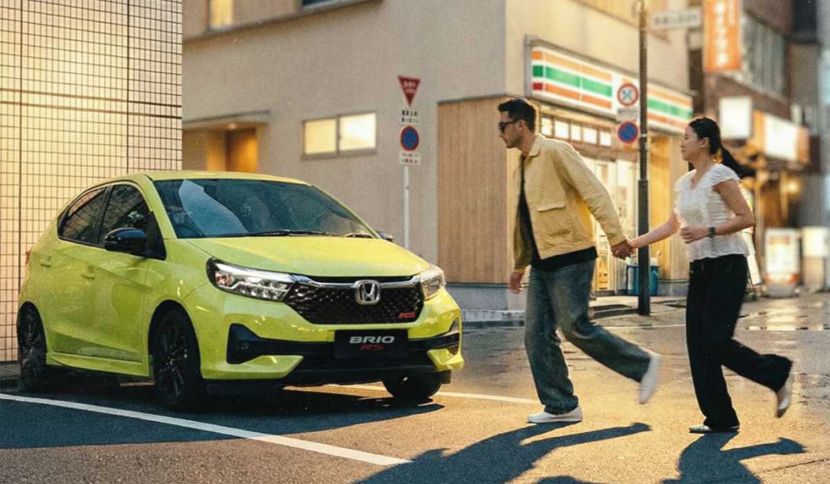 Honda Brio vs New Honda WR-V: Pilih Si Lincah yang Irit atau Small SUV yang Bikin Kamu Makin Pede?