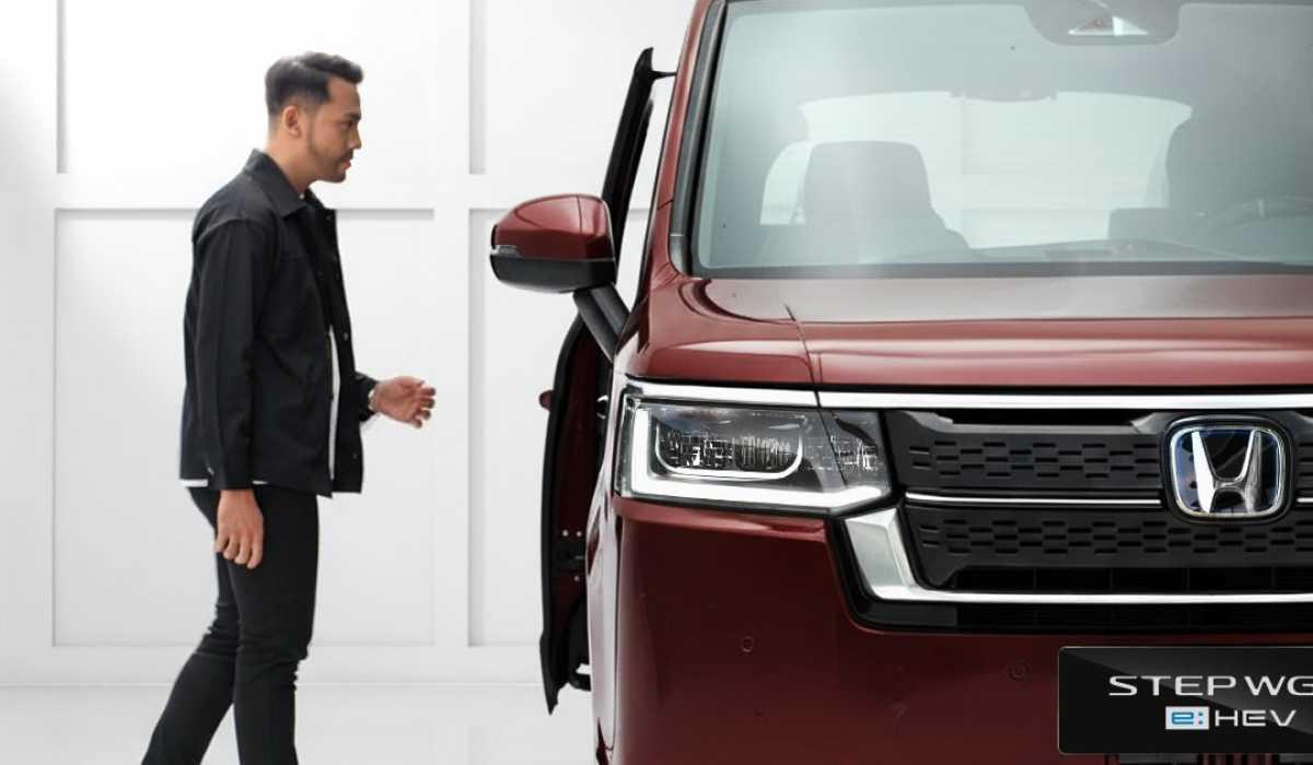 Kaca Mobil Bergelombang? Jangan Panik! Kenali Tanda-tandanya & Raih Kejelasan Jalan Bersama Honda Bintang Madiun!